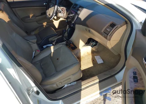 2004 Honda Accord 3.0 Ex z USA, uszkodzony, nr VIN 1HGCM66564A042052